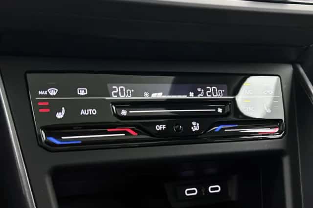 Volkswagen Polo (2022) thumbnail 24