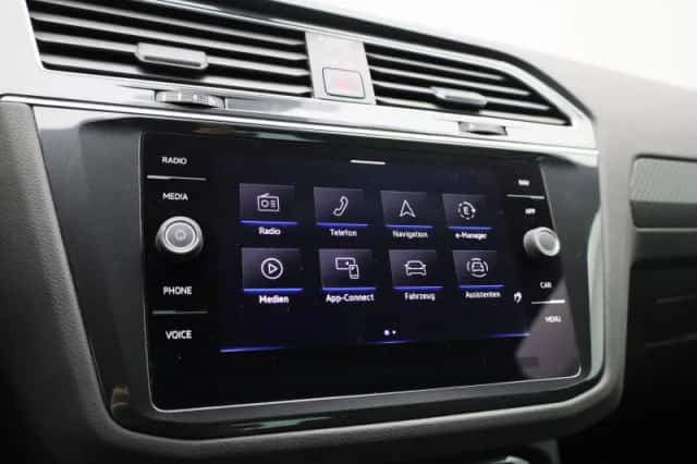 Volkswagen Tiguan (2022) thumbnail 30