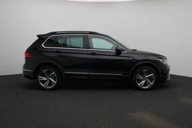 Volkswagen Tiguan (2022) thumbnail 6