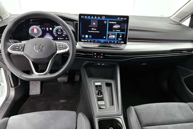Volkswagen Golf (2025) thumbnail 20