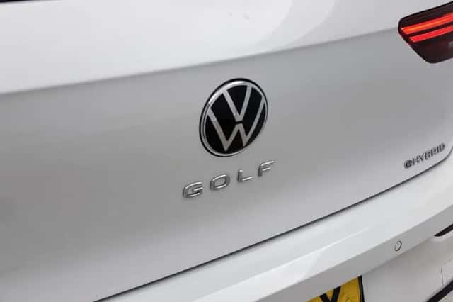 Volkswagen Golf (2025) thumbnail 21