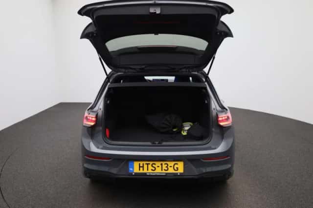 Volkswagen Golf (2025) thumbnail 11