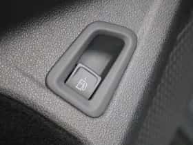 Volkswagen Golf (2025) thumbnail 31