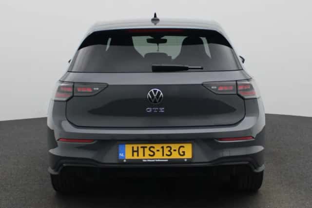 Volkswagen Golf (2025) thumbnail 5