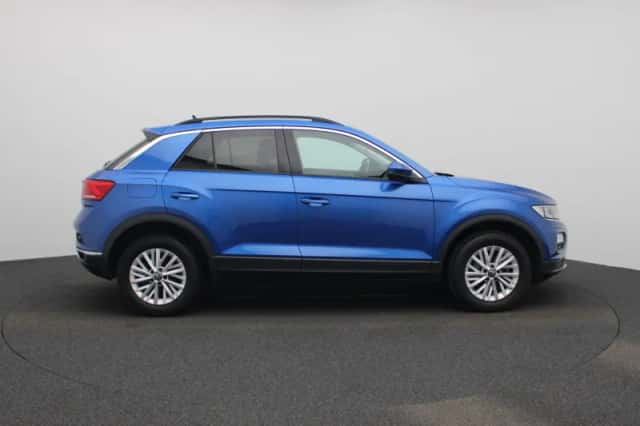 Volkswagen T-Roc (2020) thumbnail 6