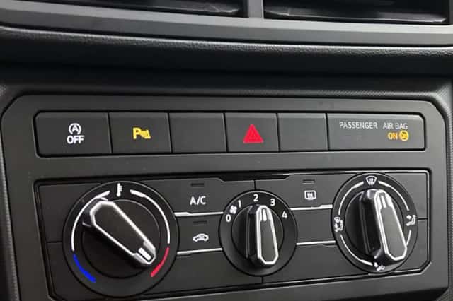 Volkswagen T-Cross (2022) thumbnail 24