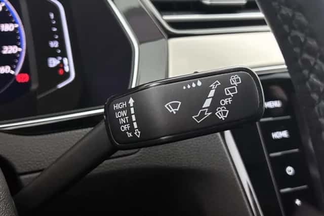 Volkswagen Passat (2021) thumbnail 12