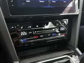 Volkswagen Passat (2021) thumbnail 22