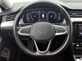 Volkswagen Passat (2021) thumbnail 35