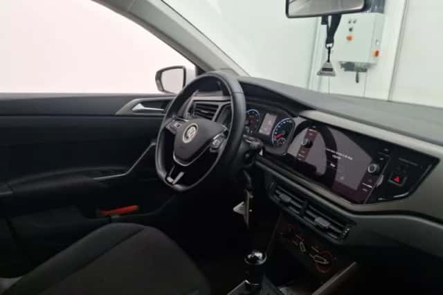 Volkswagen Polo (2021) thumbnail 3
