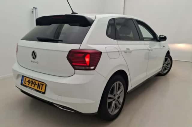 Volkswagen Polo (2021) thumbnail 2