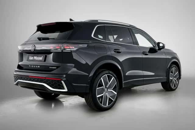 Volkswagen Tiguan (2025) thumbnail 3