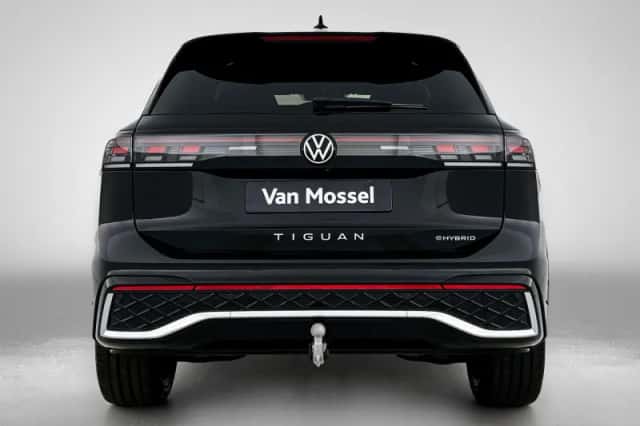 Volkswagen Tiguan (2025) thumbnail 3