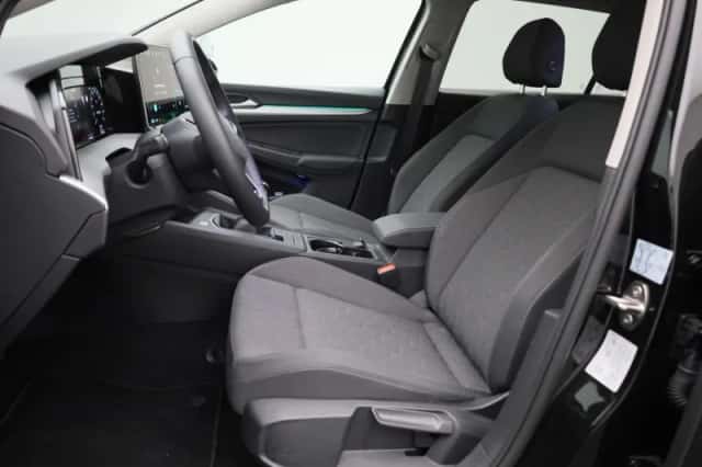 Volkswagen Golf (2025) thumbnail 11