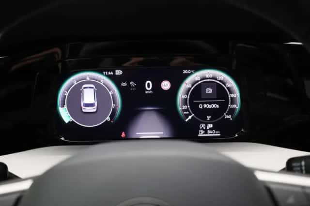 Volkswagen Golf (2025) thumbnail 17