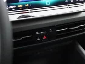 Volkswagen Golf (2025) thumbnail 21