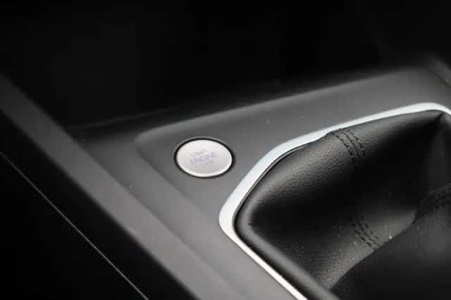 Volkswagen Golf (2025) thumbnail 23