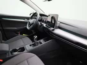 Volkswagen Golf (2025) thumbnail 36