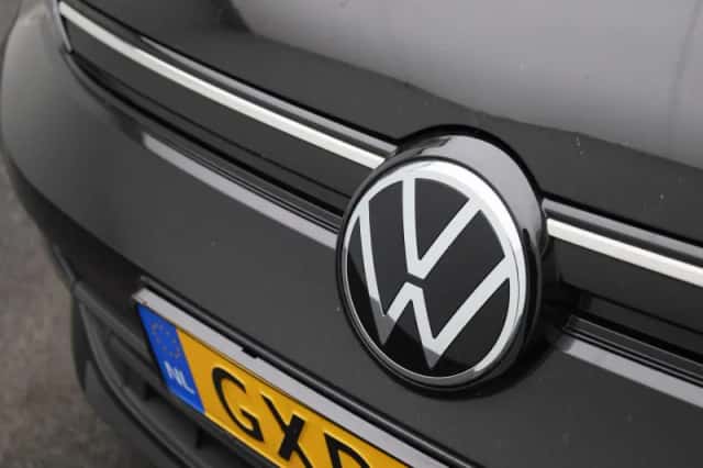 Volkswagen Golf (2025) thumbnail 39