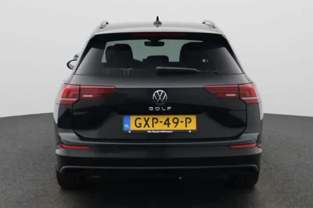 Volkswagen Golf (2025) thumbnail 5