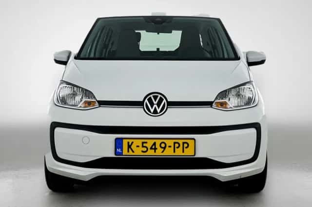 Volkswagen Up! (2021) thumbnail 5
