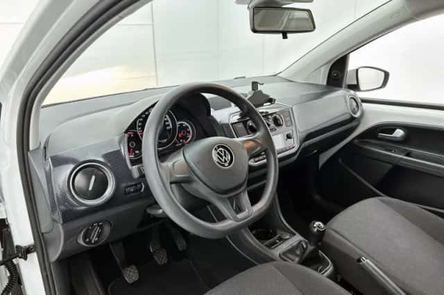 Volkswagen Up! (2021) thumbnail 10
