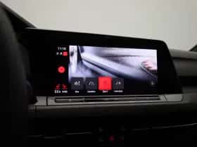 Volkswagen Golf (2024) thumbnail 27