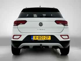 Volkswagen T-Roc (2023) thumbnail 3
