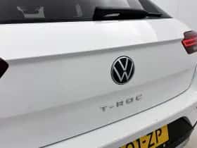 Volkswagen T-Roc (2023) thumbnail 29