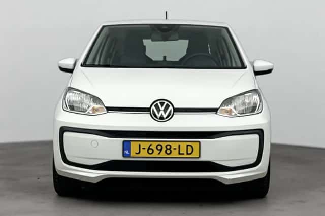 Volkswagen Up! (2020) thumbnail 5