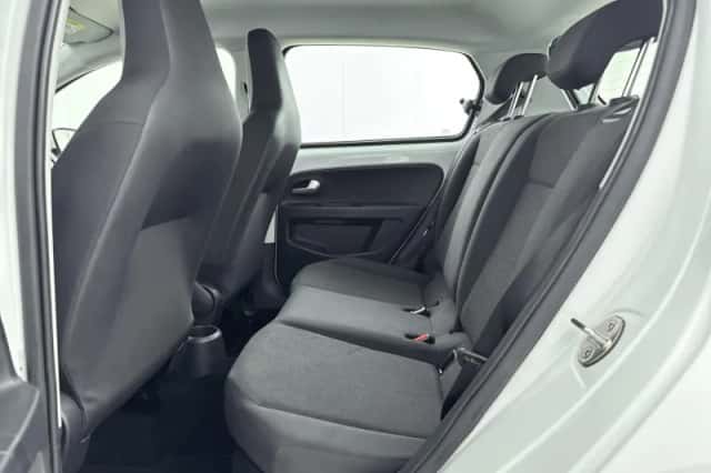 Volkswagen Up! (2020) thumbnail 6