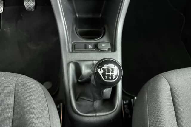Volkswagen Up! (2020) thumbnail 8