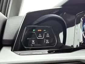 Volkswagen Golf (2020) thumbnail 24