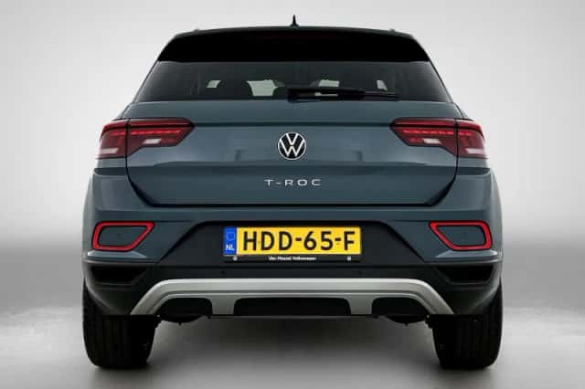 Volkswagen T-Roc (2025) thumbnail 3