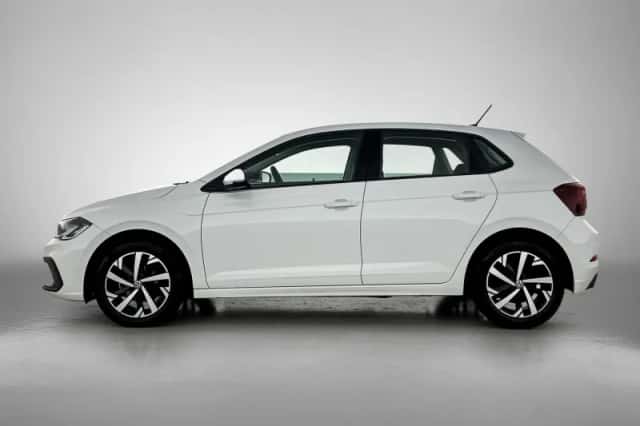 Volkswagen Polo (2022) thumbnail 2