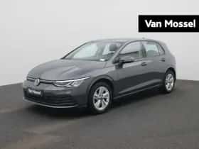Volkswagen Golf (2021) thumbnail 1