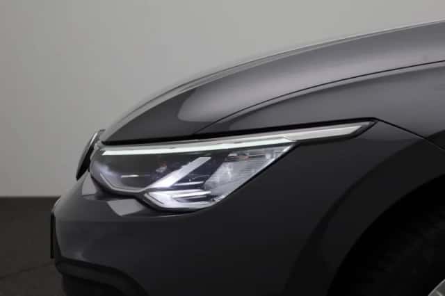 Volkswagen Golf (2021) thumbnail 15