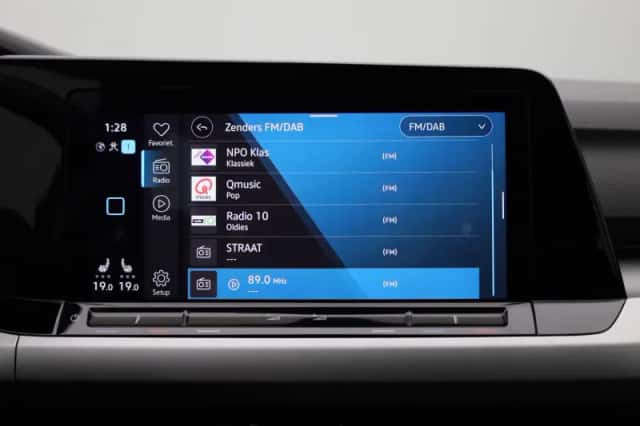 Volkswagen Golf (2021) thumbnail 21