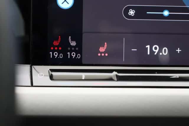 Volkswagen Golf (2021) thumbnail 27