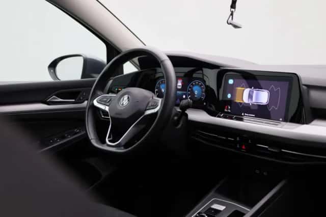 Volkswagen Golf (2021) thumbnail 34
