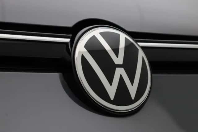 Volkswagen Golf (2021) thumbnail 37