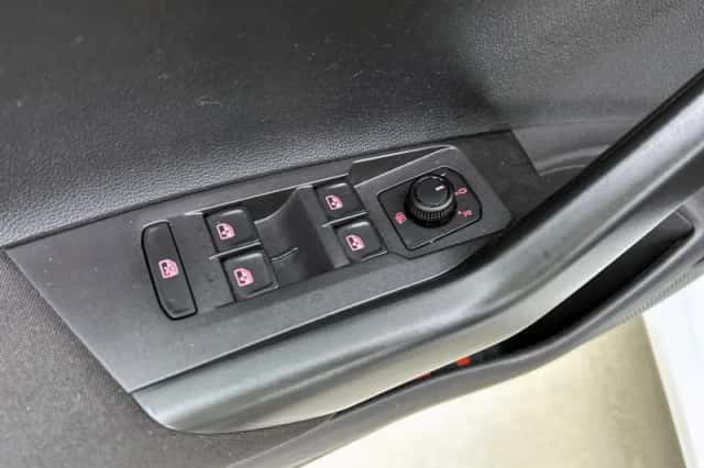 Volkswagen Polo (2021) thumbnail 31