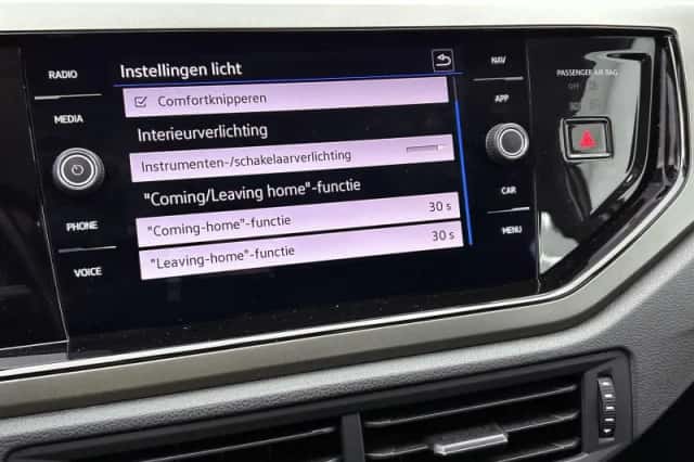 Volkswagen Polo (2021) thumbnail 32