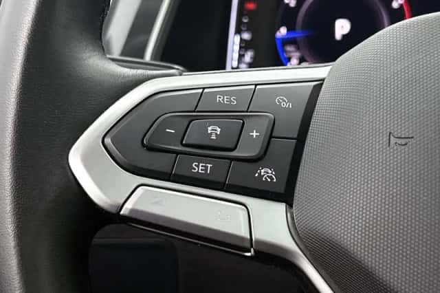 Volkswagen Tiguan (2021) thumbnail 6
