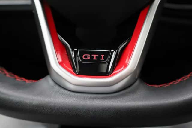 Volkswagen Golf (2025) thumbnail 24