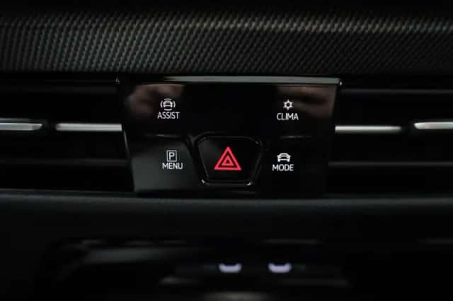 Volkswagen Golf (2025) thumbnail 27