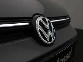 Volkswagen Golf (2025) thumbnail 36