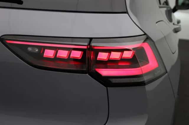 Volkswagen Golf (2025) thumbnail 42