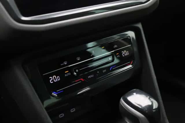 Volkswagen Tiguan (2022) thumbnail 18