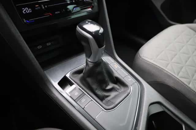 Volkswagen Tiguan (2022) thumbnail 19